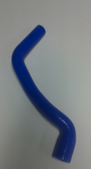 RADYATÖR EK DEPO ALT HORTUMU SİLİKON TİP S70/V70/V70XC/C70 1999-